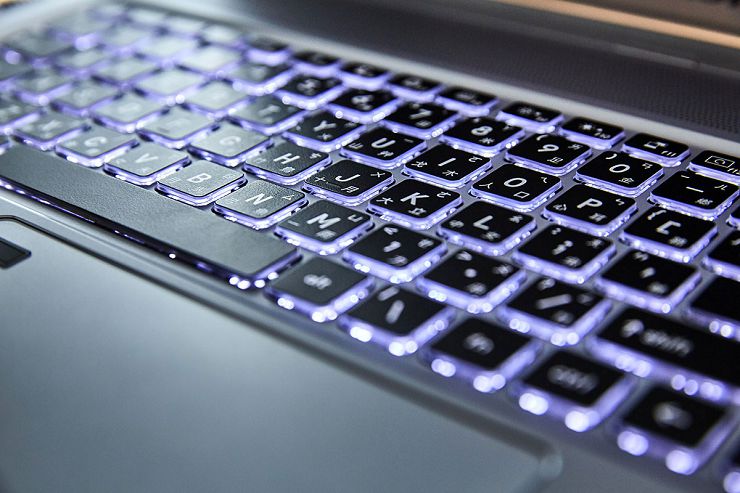 最強創作者筆電降臨！MSI Creator 17 深度實測報告！ - 阿祥的網路筆記本