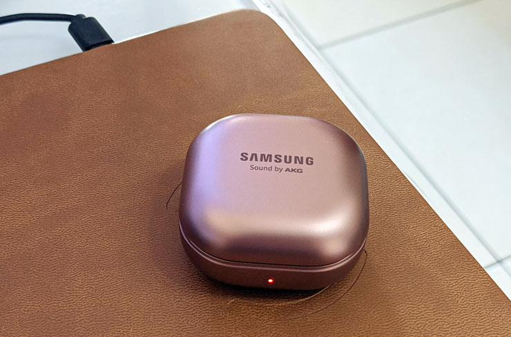 iBRIDGE Qi 無線充電皮革滑鼠墊開箱:質感優異,讓桌面化繁為簡的利器! - 阿祥的網路筆記本 iBRIDGE Qi 無線充電皮革滑鼠墊開箱:質感優異,讓桌面化繁為簡的利器! - 阿祥的網路筆記本