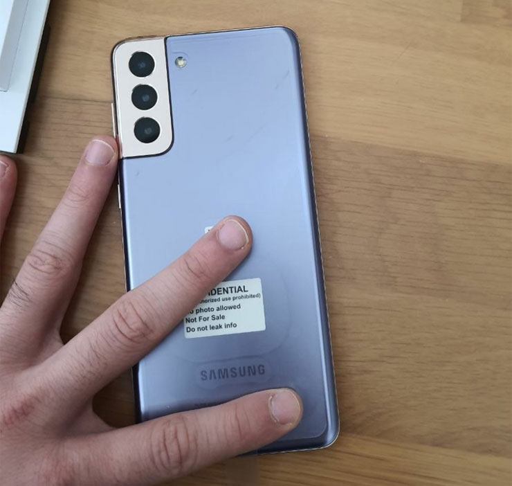 三星 Galaxy S21+ 實機外觀外流～全平面螢幕搭配窄邊框看起來很香？ - 阿祥的網路筆記本