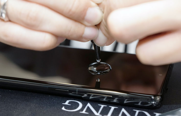 手感一流，指紋解鎖超犀利！ZEELOT 滿版玻璃保護貼 for 三星 Galaxy S21 全系列開箱與使用心得分享！ - 阿祥的網路筆記本