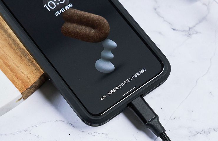 HyperJuice 100W 氮化鎵 GaN 快速充電器動手玩：體積迷你、功能全面，一顆搞定充電大小事！ - 阿祥的網路筆記本