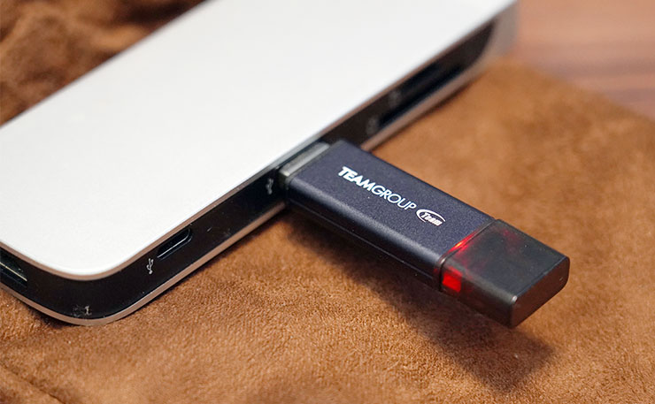 十銓 C211 紳士碟開箱：極簡時尚，輕巧易攜的大容量隨身碟之選！ - 阿祥的網路筆記本