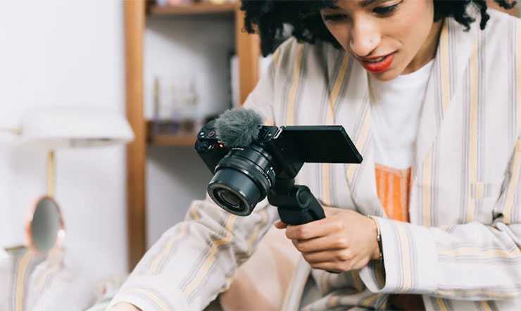 升級版影音創作神器降臨！Sony Alpha ZV-E10 宣佈 8 月初在台上市，可搭配 E 接環鏡頭讓創作更有彈性！ - 阿祥的網路筆記本