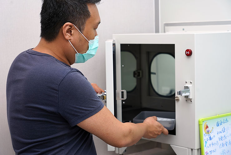 給 iPhone 13 最極致呵護!小豪包膜桃園旗艦店 2.0 全新升級~十萬級無塵室進駐,只為給客戶極致服務! - 阿祥的網路筆記本 給 iPhone 13 最極致呵護!小豪包膜桃園旗艦店 2.0 全新升級~十萬級無塵室進駐,只為給客戶極致服務! - 阿祥的網路筆記本