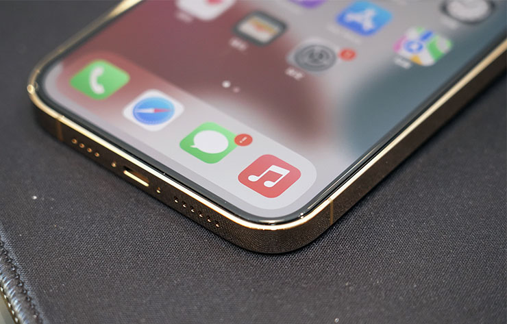 ZEELOT 滿版玻璃保護貼 for iPhone 13 系列開箱:高清透+抗藍光二合一、電競霧與防窺探一應俱全!給你優異品質,還幫你省荷包! - 阿祥的網路筆記本 ZEELOT 滿版玻璃保護貼 for iPhone 13 系列開箱:高清透+抗藍光二合一、電競霧與防窺探一應俱全!給你優異品質,還幫你省荷包! - 阿祥的網路筆記本