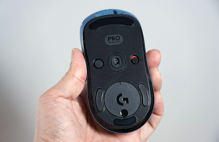 LoL 粉必備！LOGITECH G X 英雄聯盟珍藏版聯名四件組禮盒開箱！G Pro 無線滑鼠、機械鍵盤、遊戲耳麥與滑鼠墊一次充飽信仰！ - 阿祥的網路筆記本