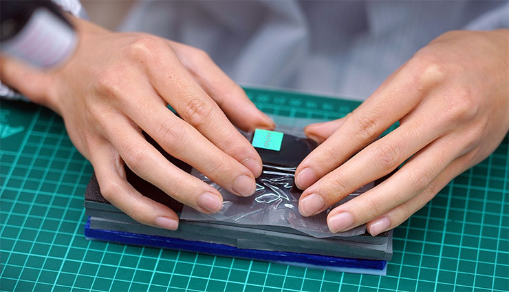 HAO 果凍膠玻璃保護貼專為 Apple Watch Series 7 量身打造，帶來全滿版、全透明的原機體驗，同場加映小豪包膜永和旗艦館 2.0 開箱！ - 阿祥的網路筆記本