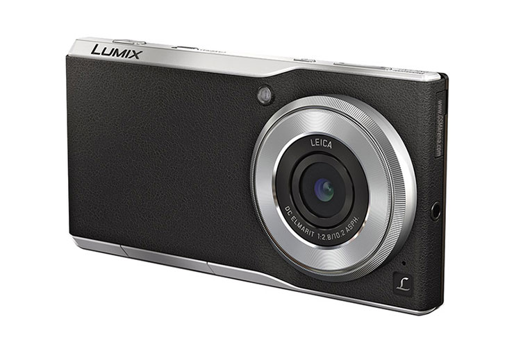 Panasonci Lumix DMC-CM1 從機身背面來看，基本上就像是一台卡片型數位相機