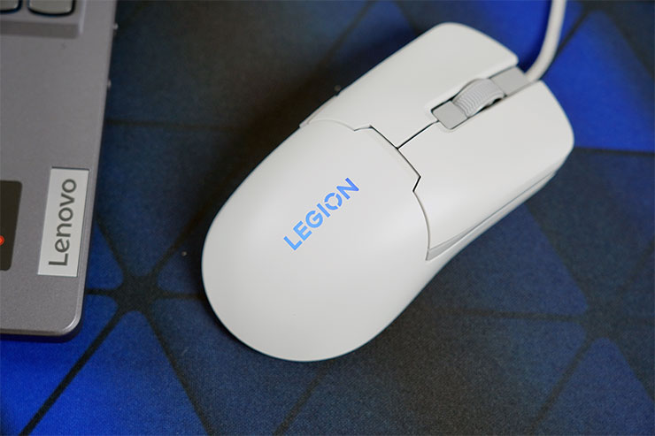 連結電腦時鼠身的 Legion LOGO 會有 RGB 燈光效果。