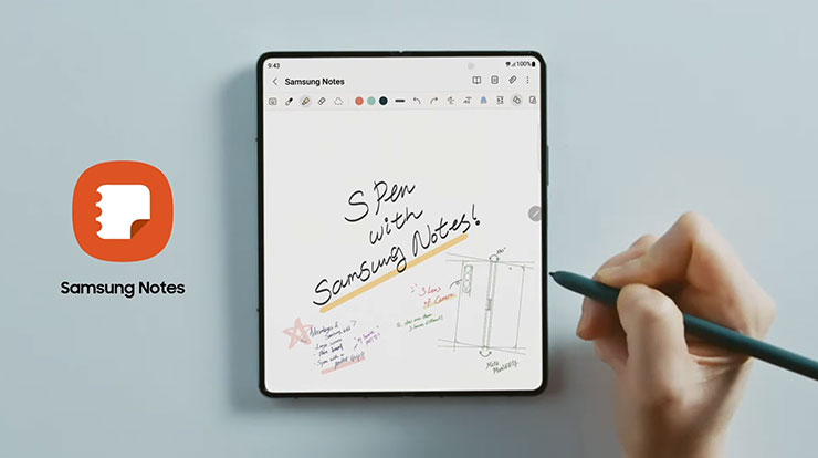 Galaxy Z Fold4 的大螢幕同樣很適合搭配 S Pen 在 Samsung Notes 高效率完成筆記、繪畫創作。
