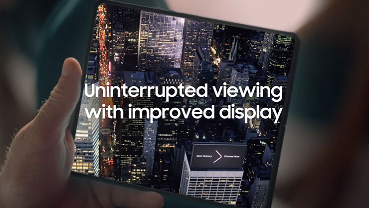 Galaxy Z Fold4 的螢幕比例改變，更寬幅的設計帶來更好的視覺感受。