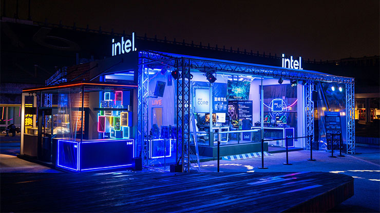 消費者可於Intel 攤位體驗搭載地表最快的桌上型處理器第13代 Intel Core i9-13900K 的電競桌機。