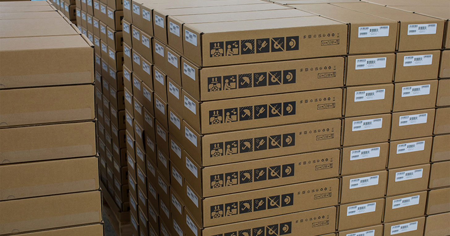 堆積如山的 Steam Deck ，其中之一是你預購的嗎？