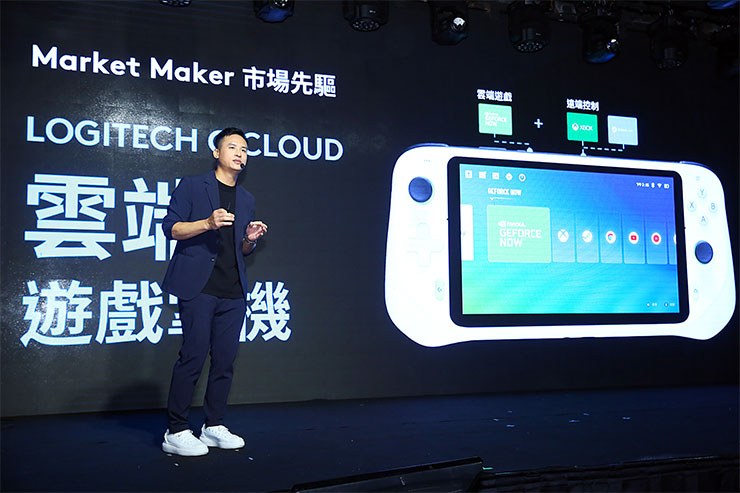 Logitech台港澳總經理施前江於記者會現場介紹產品理念。