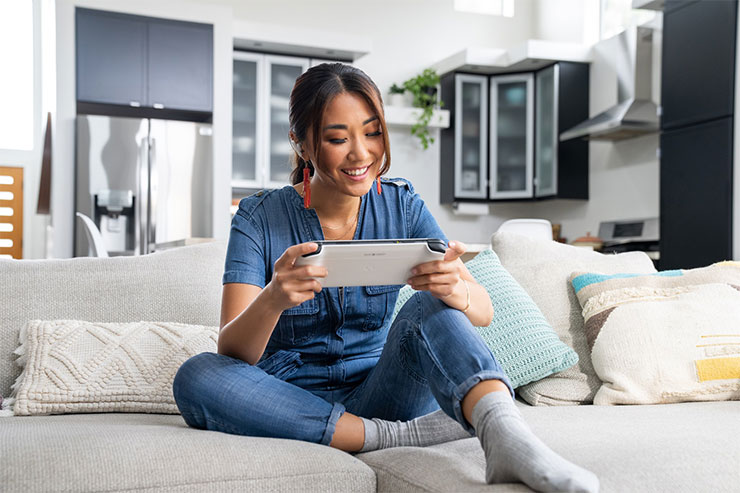 Logitech G CLOUD 雲端遊戲掌機