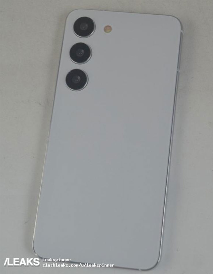 /LEAKS 流出的 Galaxy S23 白色模型機照片
