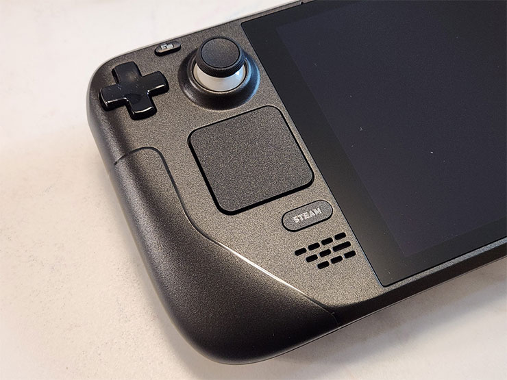 最強遊戲掌機?Steam Deck 開箱與初步使用心得分享~買之前先看看適不適合你! - 阿祥的網路筆記本 機身左側可以看到十字鍵、視圖鍵、左類比搖桿、左觸控板、STEAM 鈕。