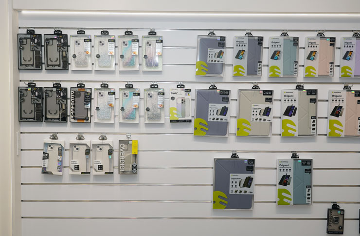 除了手機殼，也有適用於 iPad 與 Apple Watch 的保護殼可以挑選。