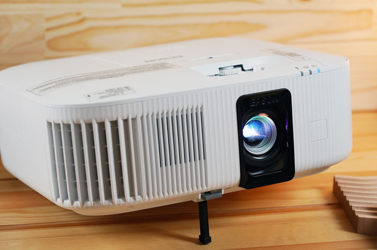 Epson EH-TW6250 4K 智慧劇院遊戲投影機開箱