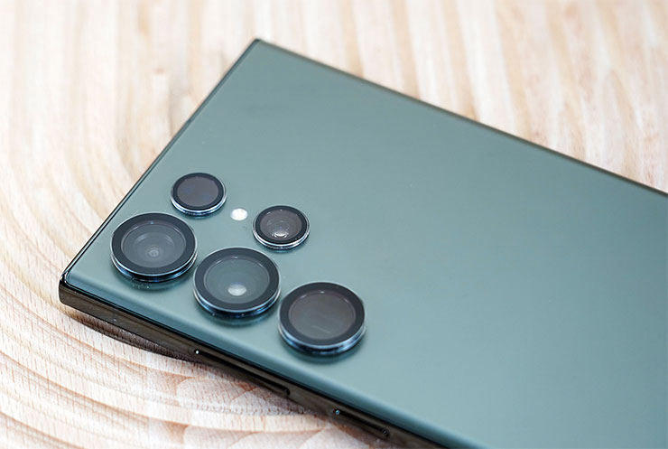 安裝了 HAO 鏡頭圈之後也完全不影響原本的外觀設計，更兼顧防護力與美觀。