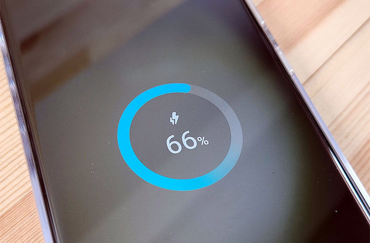 Galaxy S23 Ultra 的超快速充電 2.0 啟動時的圖示
