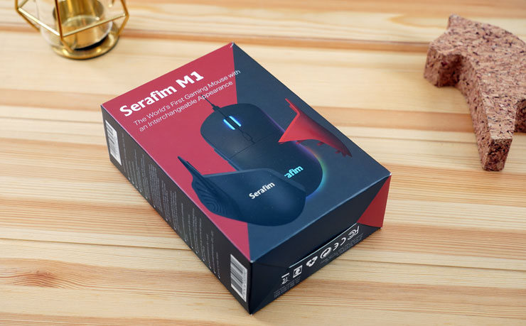 Serafim M1 變形滑鼠搶鮮開箱體驗:外型自定義,商務 & 電競需求一次滿足! - 阿祥的網路筆記本 Serafim M1 變形滑鼠的外盒正面,整體設計與滑鼠本體的配色十分切合,都是黑與紅雙色搭配。