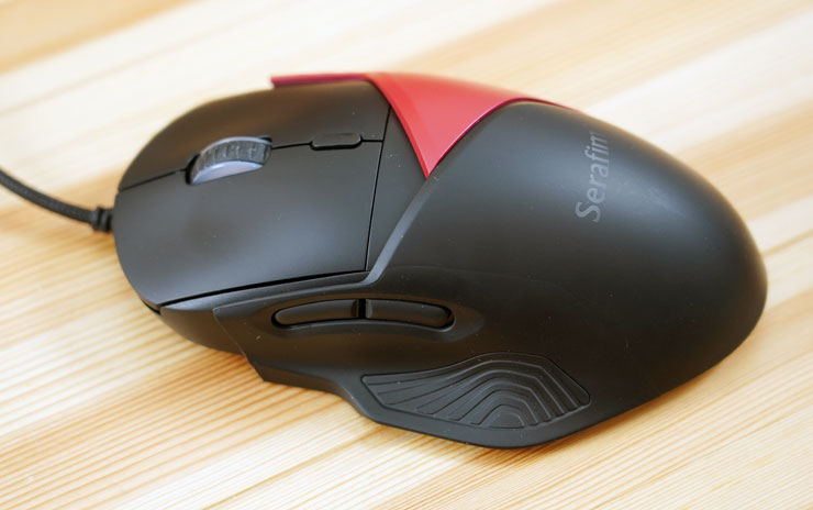 Serafim M1 變形滑鼠搶鮮開箱體驗:外型自定義,商務 & 電競需求一次滿足! - 阿祥的網路筆記本 鼠身左側配置了兩顆功能鍵,預設為上一頁、下一頁的快捷操控。
