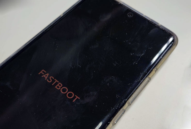 <strong>手機解鎖神器!iToolab UnlockGo 安卓版實測心得,螢幕鎖定碼、Google 密碼與 FRP 鎖定問題一次解決!</strong> - 阿祥的網路筆記本 重開機至畫面顯示 FASTBOOT 後放開按鍵。