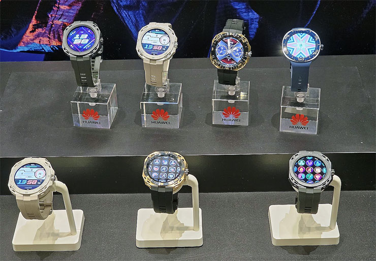 HUAWEI 春季新品陣容強!智慧手錶有黑科技,真無線耳機重低音強襲,4G CPE3 路由器免施工安裝更有彈性! - 阿祥的網路筆記本 WATCH GT Cyber 系列共推出兩大款式:都市先鋒款-曜金黑、運動機能款-幻夜黑/蒼穹灰,並首款可換殼設計