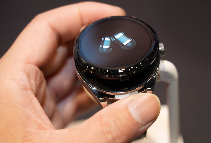 HUAWEI 春季新品陣容強!智慧手錶有黑科技,真無線耳機重低音強襲,4G CPE3 路由器免施工安裝更有彈性! - 阿祥的網路筆記本 HUAWEI WATCH Buds 彈開錶盤後也會有耳機浮出的動畫效果