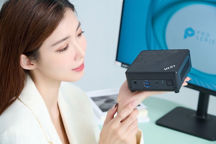 迷你主機當道!微星「Cubi 5」與「PRO DP10」打造 3 招超靈活商務工作術 - 阿祥的網路筆記本 MSI Cubi 5 能輕鬆單手托起,是一台「真的可以隨身攜帶」的主機。