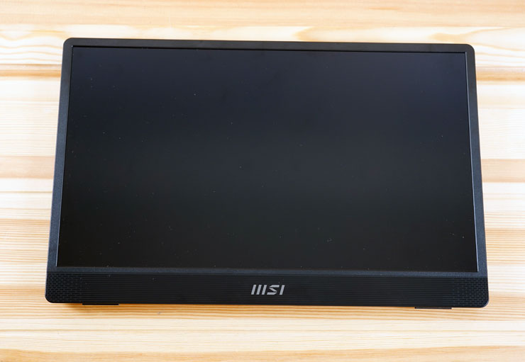 PRO MP161 本體正面，為三面窄框設計。