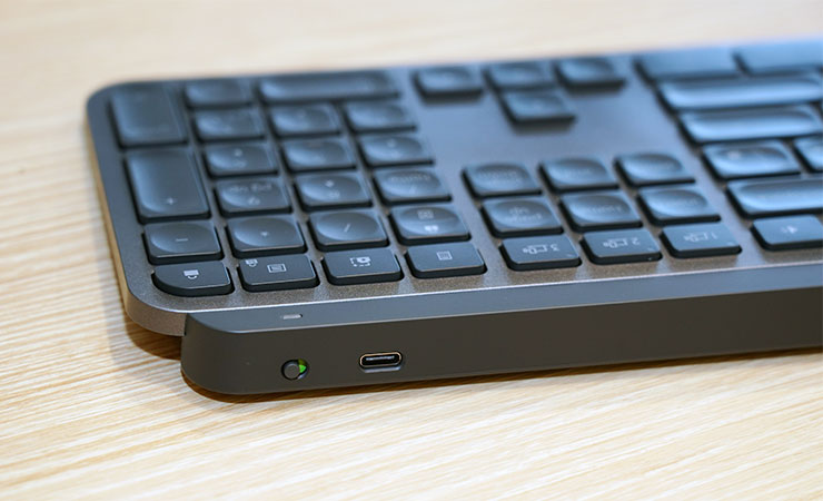 Logitech MX 高階商務鍵鼠推新品,6/19 雙電商優惠首賣,Smart Action 智能啟動功能全新升級更便利! - 阿祥的網路筆記本 MX Keys S 無線智能鍵盤支援 USB C 充電