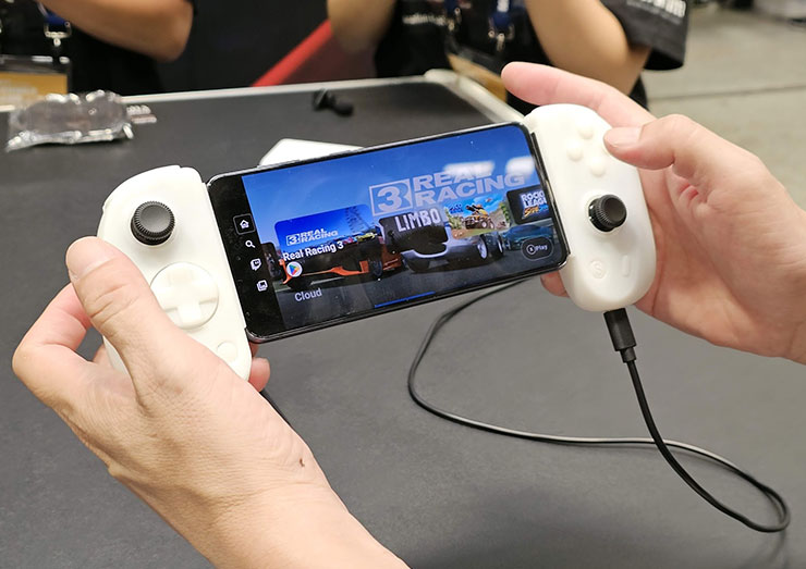 實際充電使用的樣子