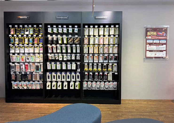 參與「神腦 iPhone 電池舊換新」優惠活動，完修後現場選購配件，再加折200元