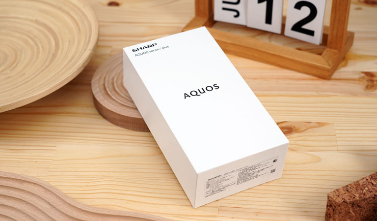 SHARP AQUOS sense7 plus 開箱體驗:日系質感、手感輕薄、優異螢幕與大容量電池兼備,相機表現可圈可點! - 阿祥的網路筆記本 SHARP AQUOS sense7 plus 的外盒同樣也很有日系風格,除了純白盒身,也僅有標示品牌與產品名稱,沒有多餘的設計元素。