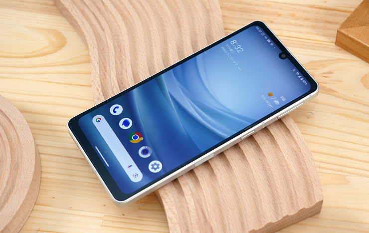 SHARP AQUOS sense7 plus 開箱體驗:日系質感、手感輕薄、優異螢幕與大容量電池兼備,相機表現可圈可點! - 阿祥的網路筆記本 SHARP AQUOS sense7 plus 的本體正面為水滴型額頭的全螢幕設計,左右邊框略窄一些。