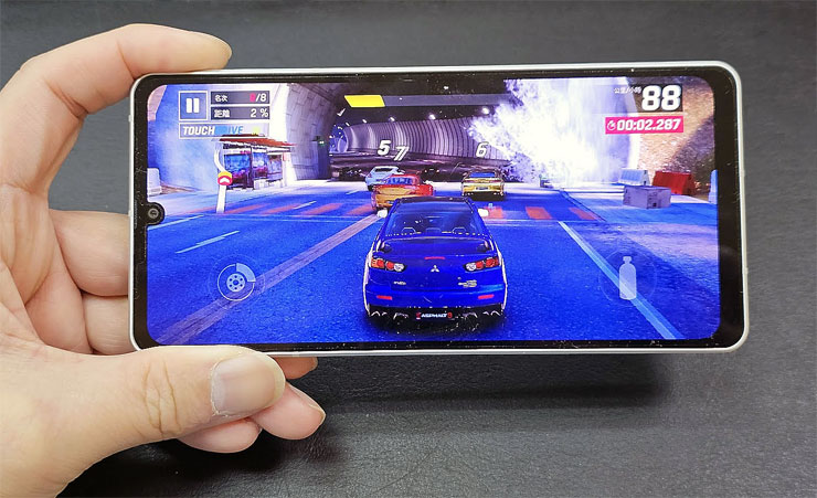 SHARP AQUOS sense7 plus 開箱體驗:日系質感、手感輕薄、優異螢幕與大容量電池兼備,相機表現可圈可點! - 阿祥的網路筆記本 出色的 IGZO OLED 顯示器不僅兼顧畫質與色彩呈現,240Hz 超高刷新率也是一大優勢,在影音、遊戲娛樂上的表現不俗。