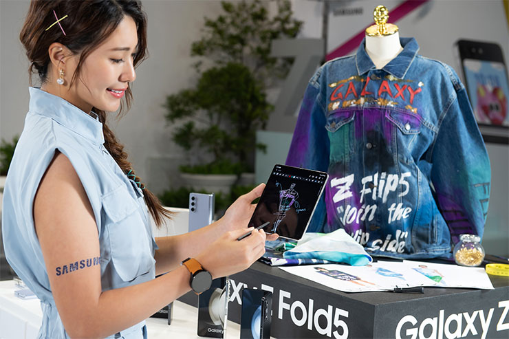 Galaxy Z Fold5挑戰行動生產力極限