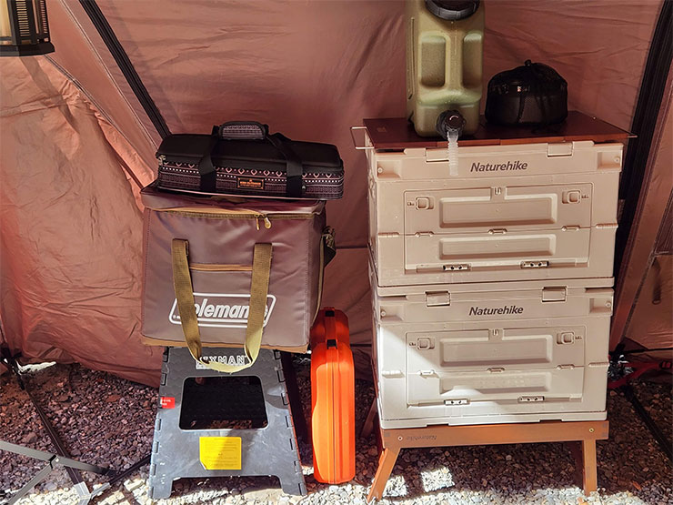 露營滿一年了!分享五個讓人喜愛的理由、新手露營入坑的五個建議! - 阿祥的網路筆記本 露營的裝備真的多到買不完,先求有、再求好是個大原則,亂下手買的後果就是「生灰」。