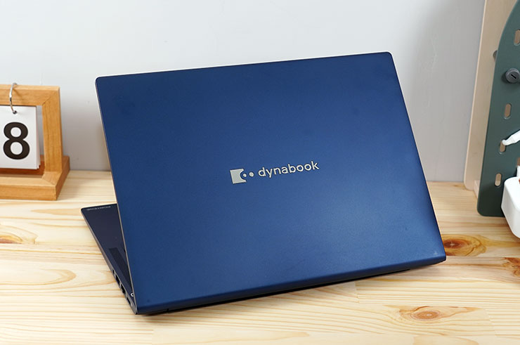 dynabook Portégé X40L-K 開箱與深度評測:極致輕薄攜帶無負擔,純正日系風格打造精品級質感! - 阿祥的網路筆記本 dynabook Portégé X40L-K 極簡但具精品水準的造機工藝,讓人對它的質感呈現印象深刻。