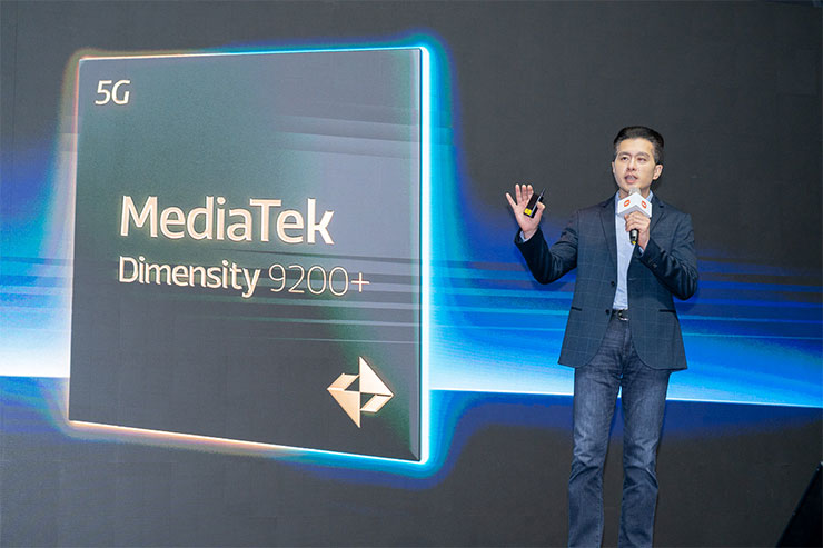  Xiaomi 13T Pro搭載MediaTek Dimensity 9200+旗艦級行動平台，採用台積電第二代4nm工藝製程八核心處理器，主頻高達3.35GHz，內建Arm Immortalis-G715 GPU，大幅提升圖型處理能力。