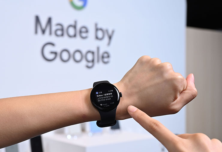 Google Pixel 8 | 8 Pro 與 Pixel Watch 2 即日起開放預購,10/12 正式上市! - 阿祥的網路筆記本 Google Pixel Watch 2 搭載全新 Wear OS 4 系統,新增 Gmail 和 Google 日曆等實用服務,讓使用者能夠輕鬆透過手錶管理每日行程以及開啟或回覆信件。