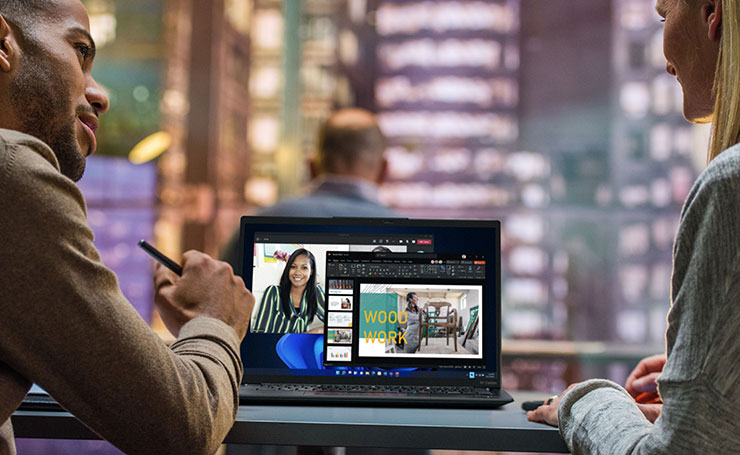 ThinkPad X1 Carbon一直以其高效的規格和標誌性的小紅點設計深受專業工作者喜愛。