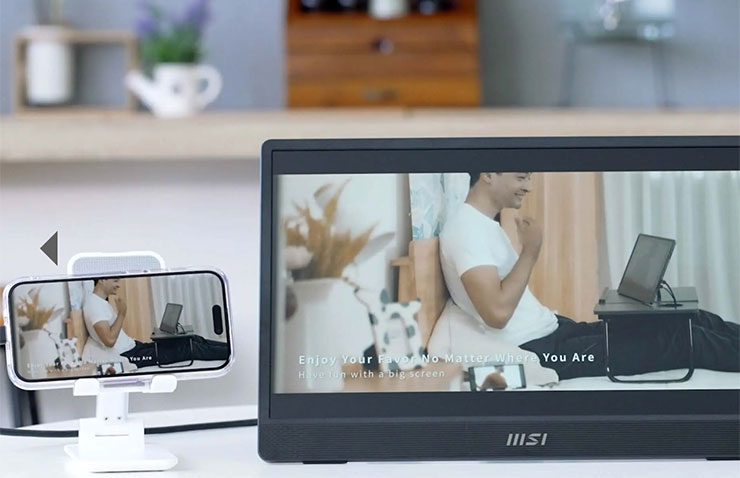 PRO MP161 E2 可單線連結智慧型手機，讓畫面放大好分享、更好享用