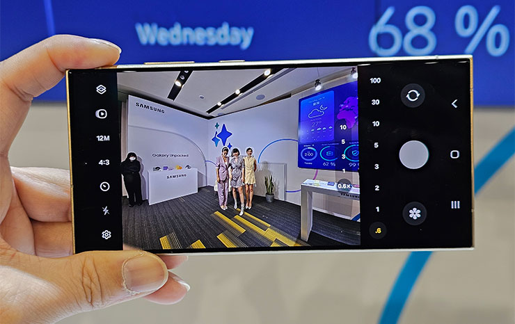 三星 Galaxy S24 系列實機外觀動眼看!設計小細節差異,主題式感應保護殼風格多變! - 阿祥的網路筆記本 Galaxy S24 Ultra 的相機的超廣角焦段(0.6x)