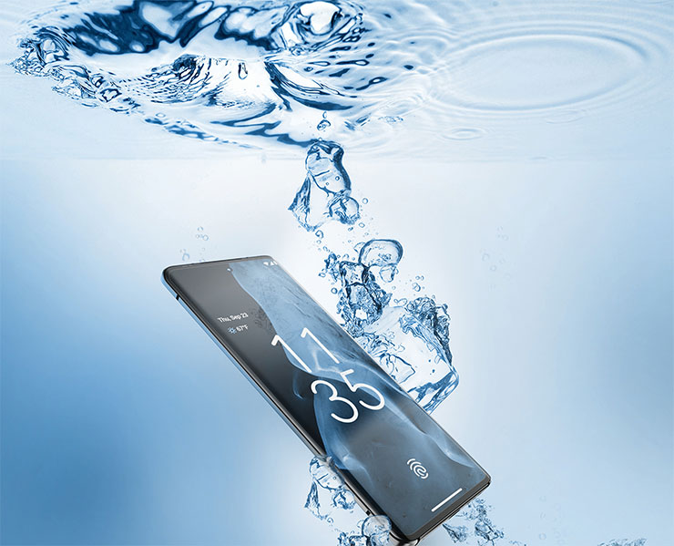 Motorola 打造最佳手機體驗，edge 40 擁有市面最高 IP68 防水防塵等級，確保在各種環境中都能安心使用。