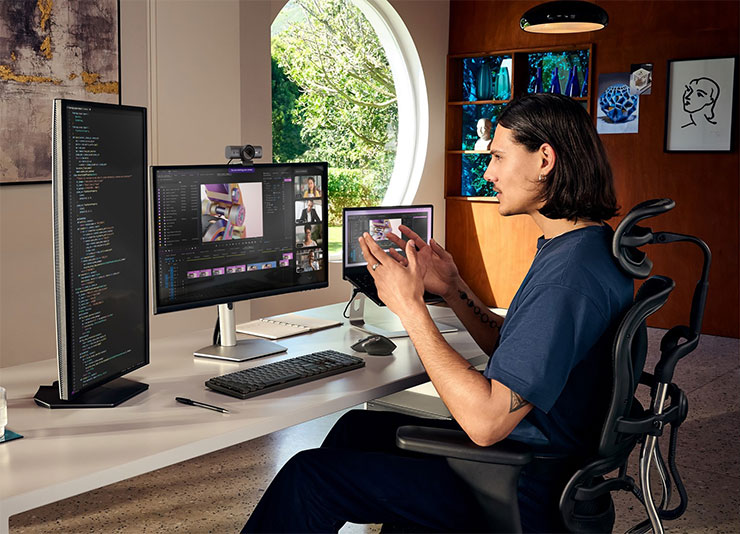 MX Brio 擁有超高清 4K解析度搭配AI智慧技術，讓視訊會議變得更加清晰、流暢