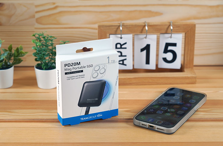 本文開箱實測的主角是十銓科技全新上市的 TEAMGROUP PD20M 磁吸外接式 SSD，同時兼具輕薄、大容量、高效能與 Magsafe 磁吸的便利性。