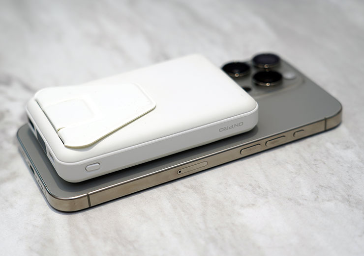 MagReact M1 與 iPhone 15 Pro Max 完成組合（？）